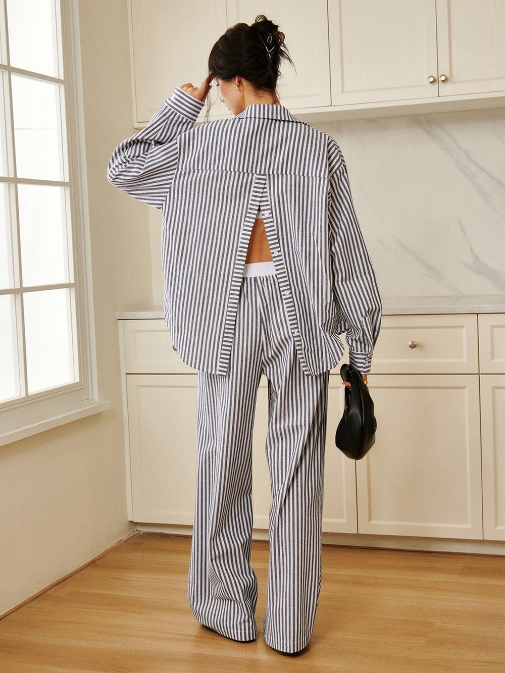*NWT* Cotton and Linen Pinstripe Loose Shirt - Picture 7 of 9